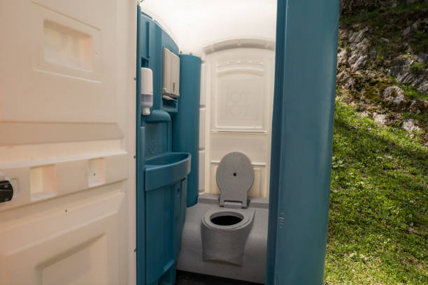 Best Portable toilet rental cost  in Benton City, WA
